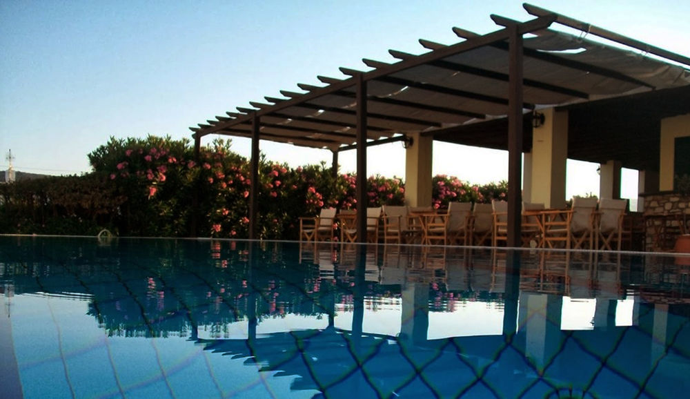 Hotel Arokaria Seaside Ampelas Exterior foto