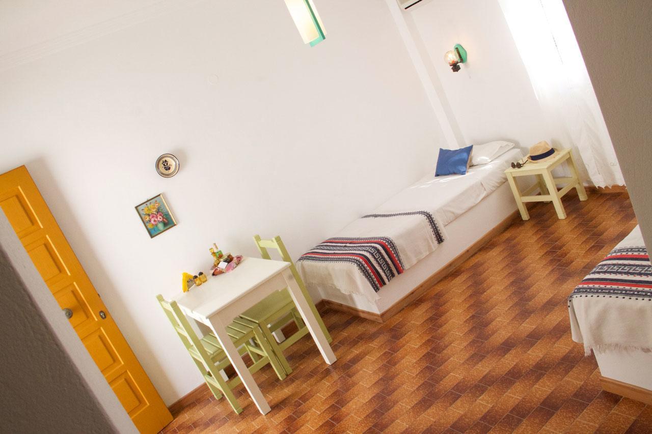 Hotel Arokaria Seaside Ampelas Exterior foto