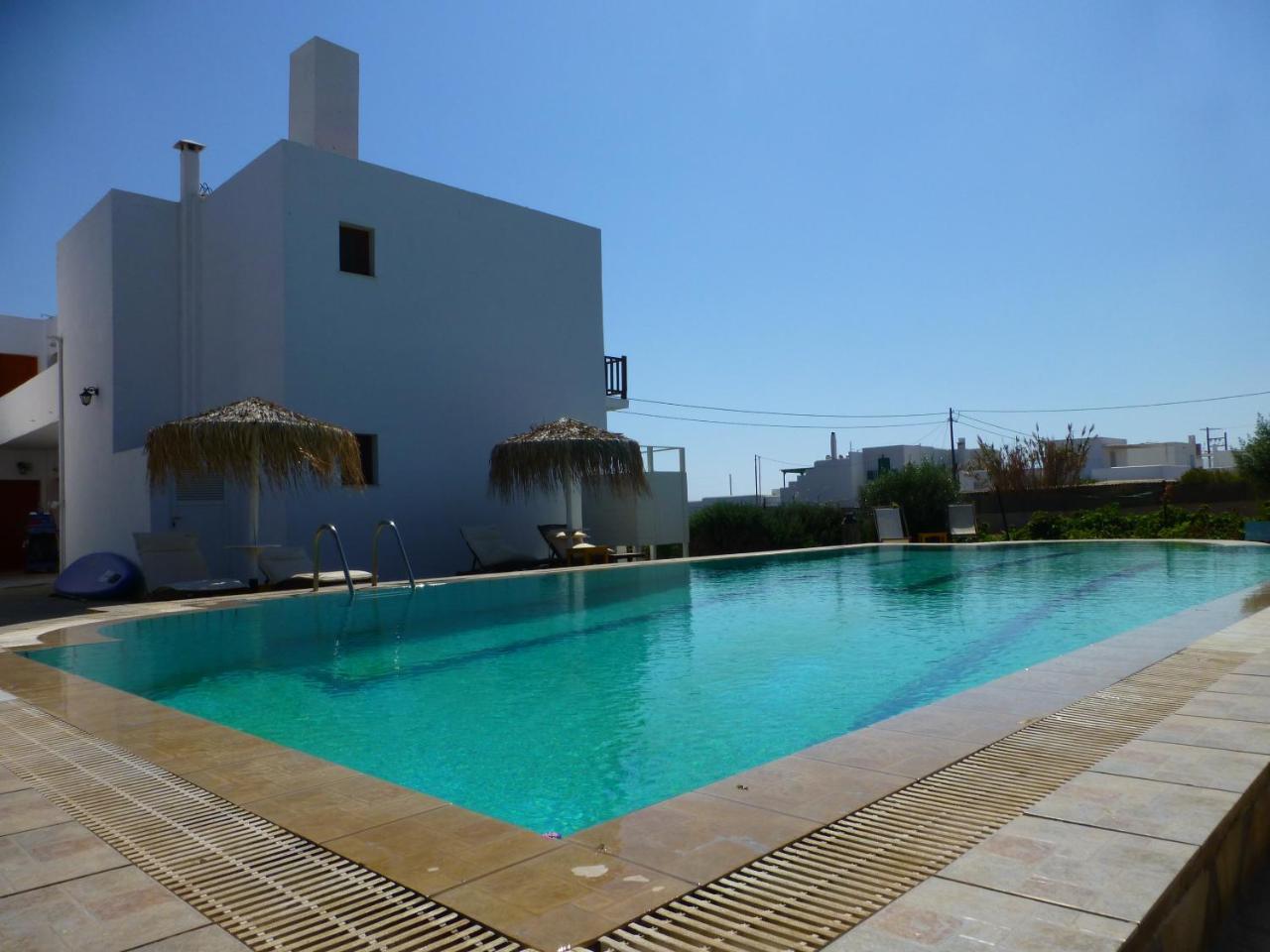 Hotel Arokaria Seaside Ampelas Exterior foto